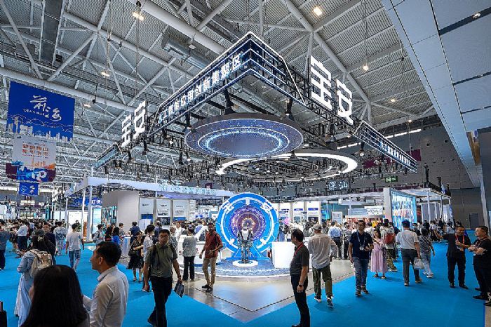 聯(lián)誠發(fā)智慧城市綜合解決方案閃耀第26屆高交會，數字創(chuàng)意描繪未來城市新圖景